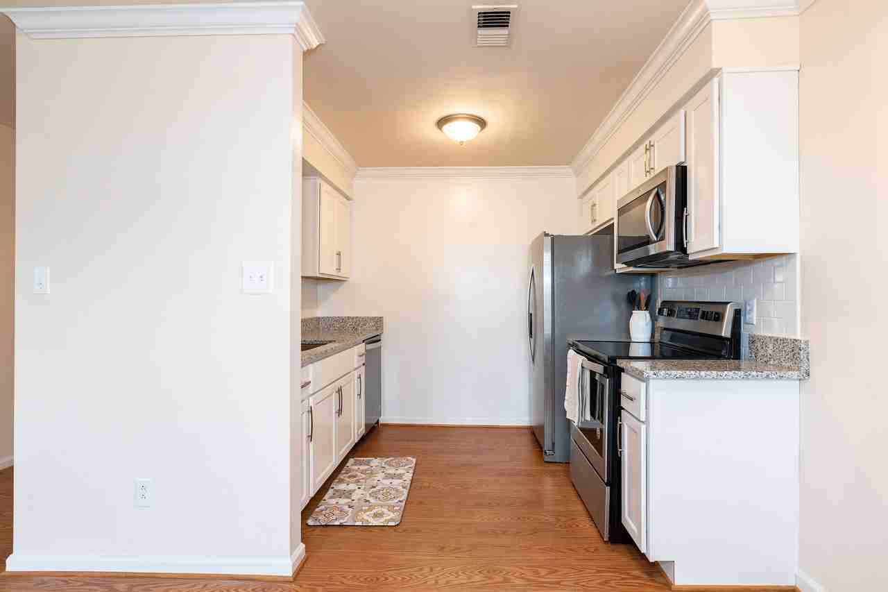 Lake Princess Anne Apartments - Photo 3 of 40