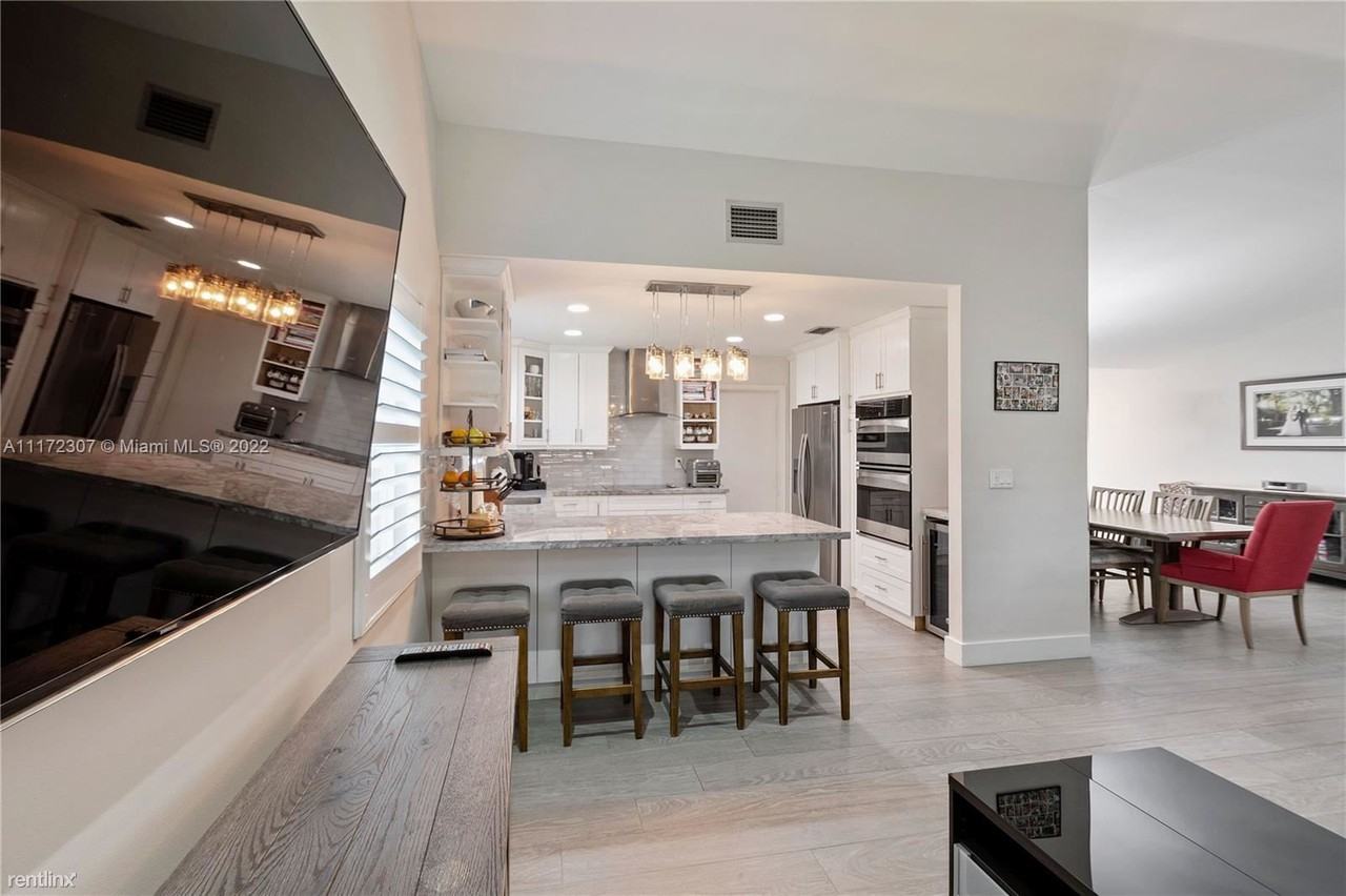 5941 Epsom Ln - Photo 2 of 6