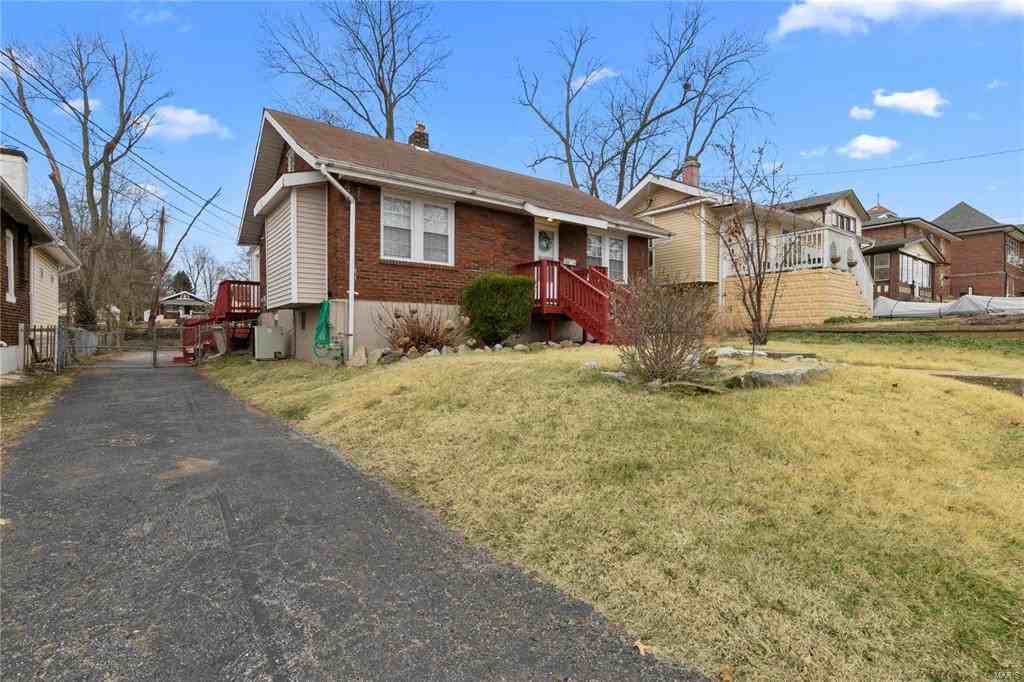 8816 Tudor Ave - Photo 2 of 21