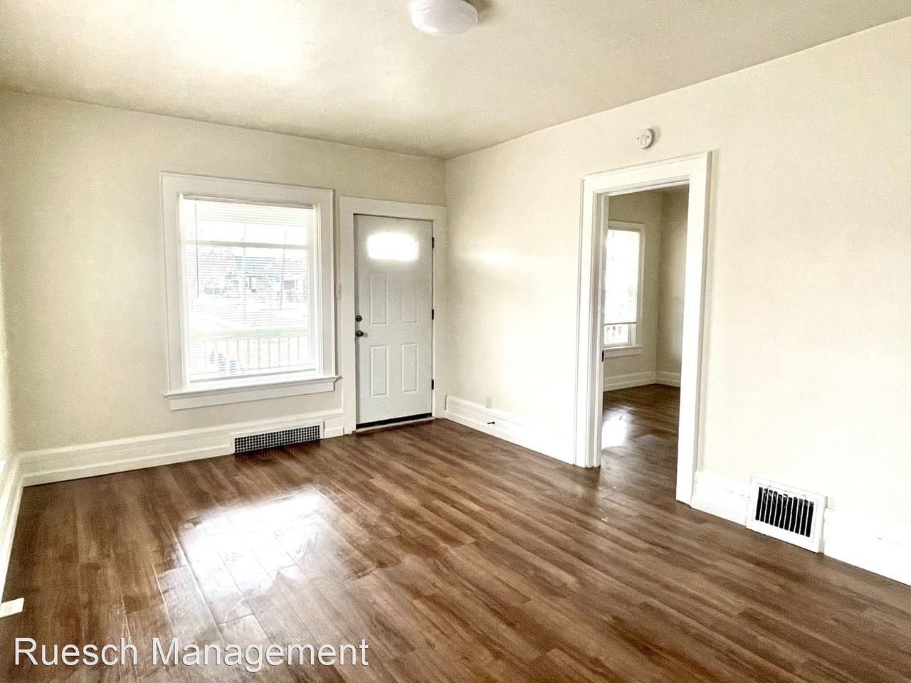 875 Shawano Ave 877 Shawano Ave - Photo 3 of 11