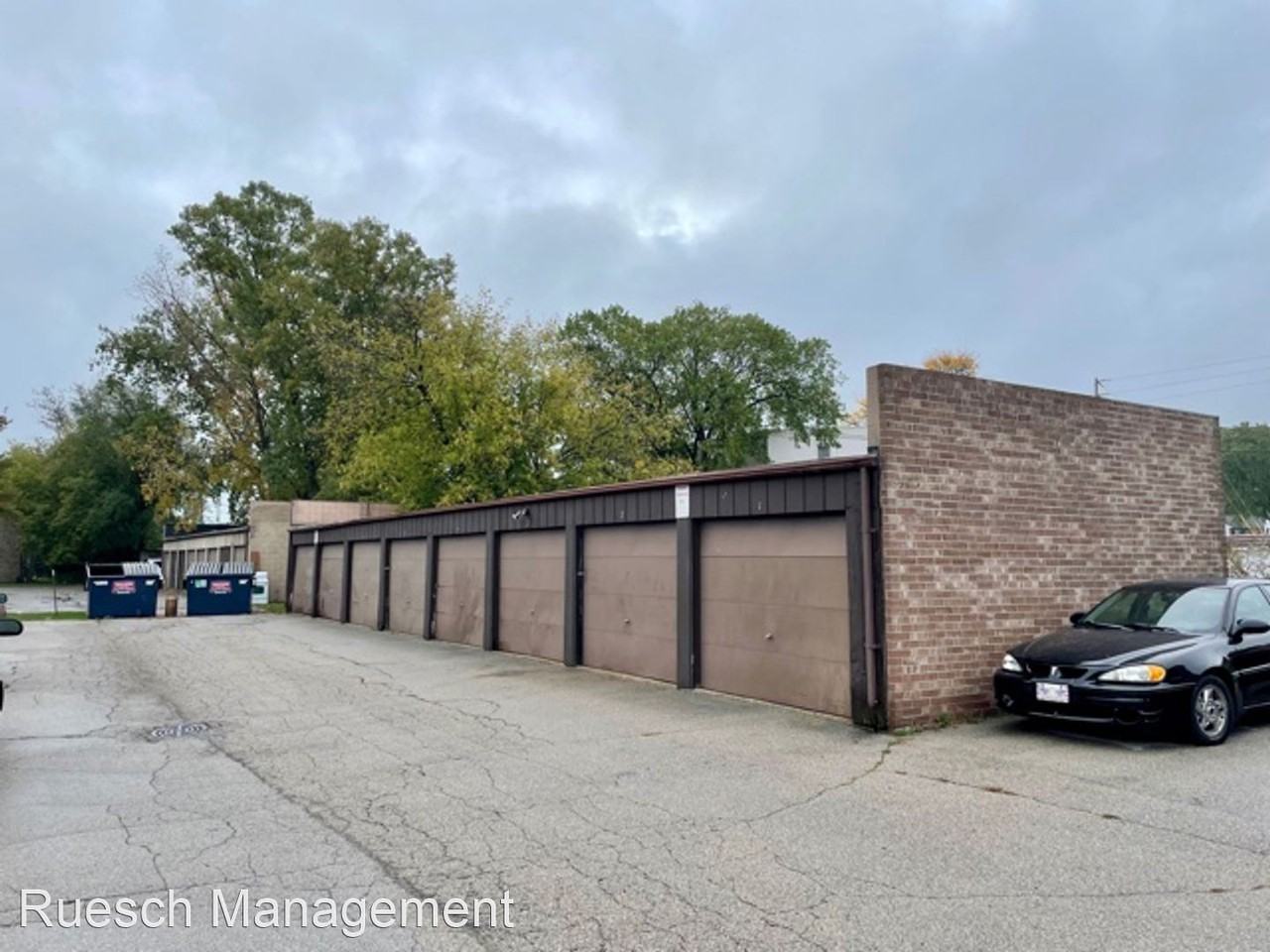 2300 Preble Ave - Photo 2 of 8