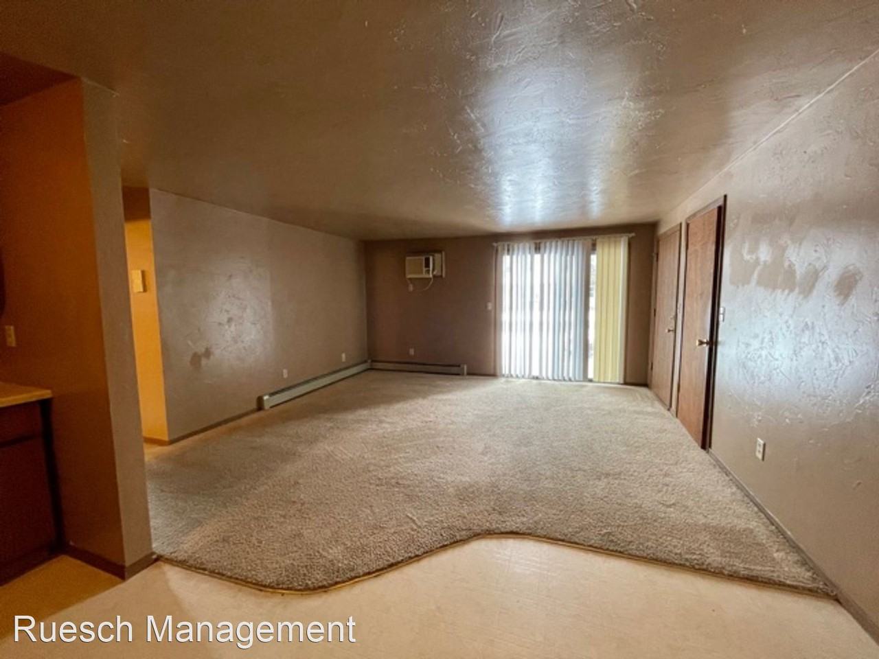 2300 Preble Ave - Photo 3 of 8