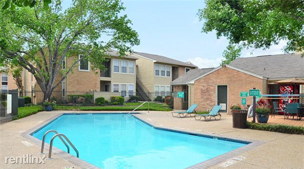 100 Commercial Cir - Photo 3 of 6