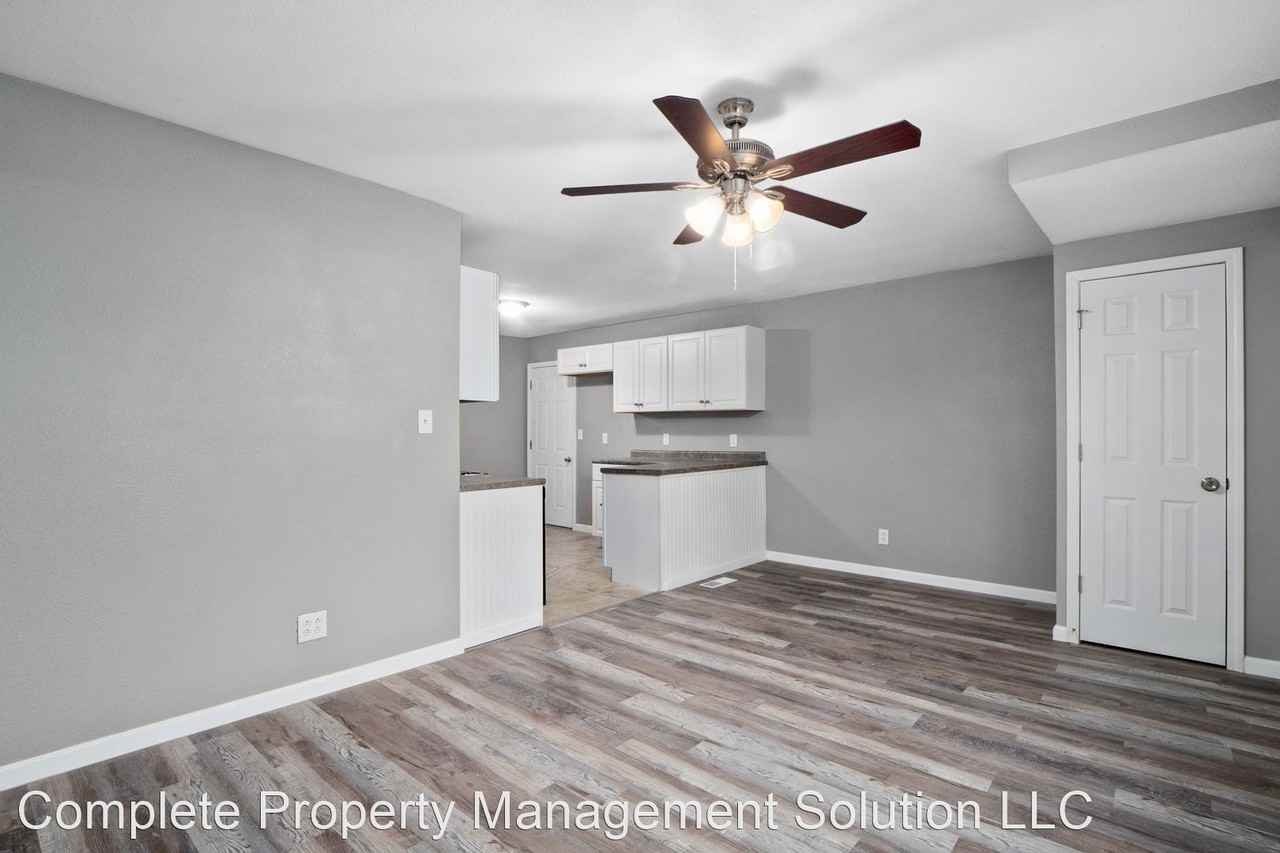 50 Lynn Meadows Ln - Photo 2 of 21