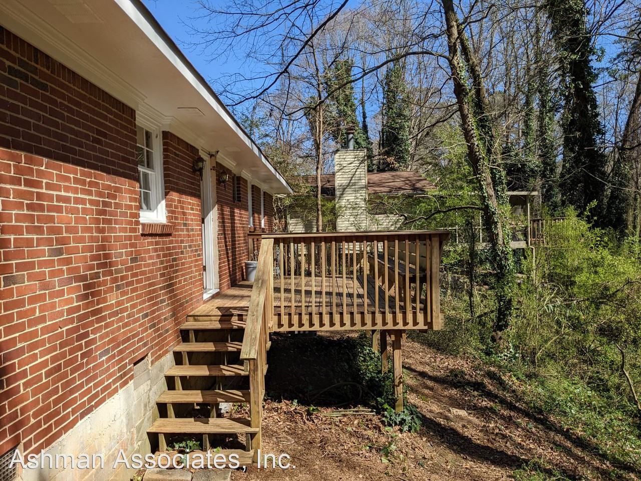 2733 Chicopee Dr - Photo 2 of 15