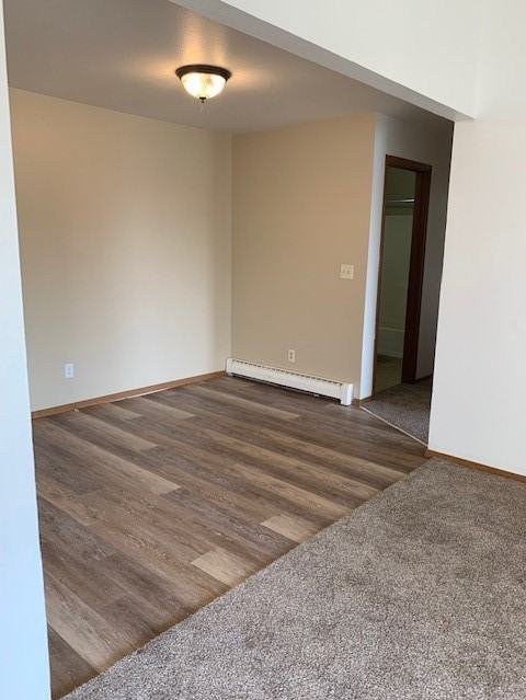 1019 Abbey Ct - Photo 2 of 11