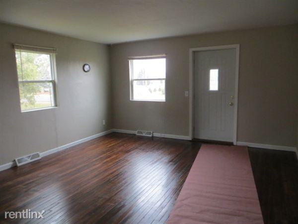 3039 Meridian Rd - Photo 3 of 10