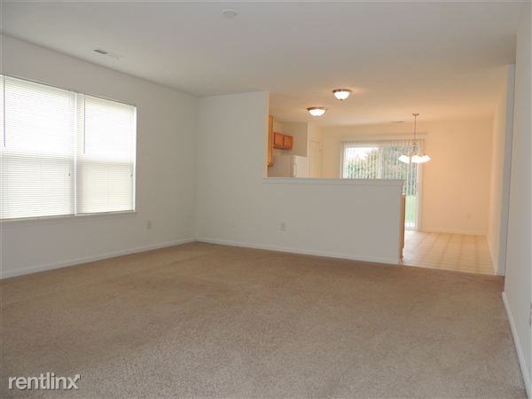 7310 Mosaic Dr - Photo 2 of 12