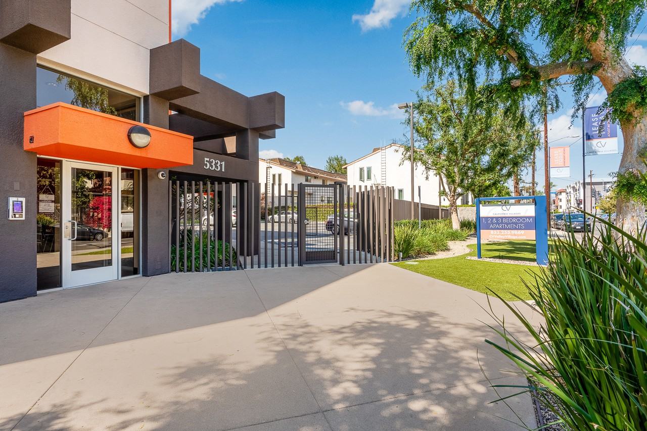 California Villages Valley Village - Photo 6 of 50