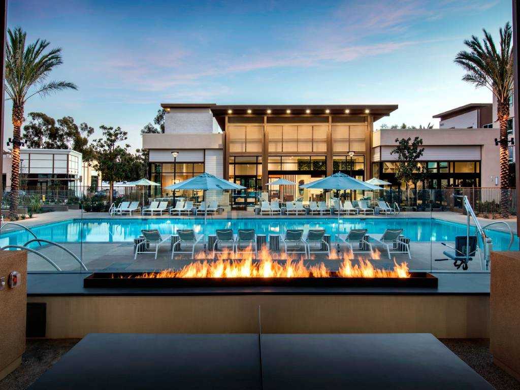 The Hub - Photo 3 of 36