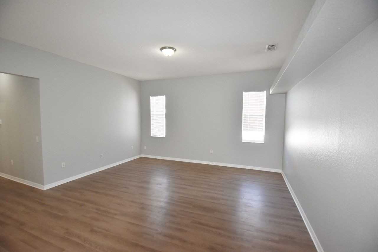 4057 Byrds Crossing Dr - Photo 2 of 10