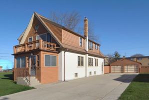 featured image of 512 W Wing St #2