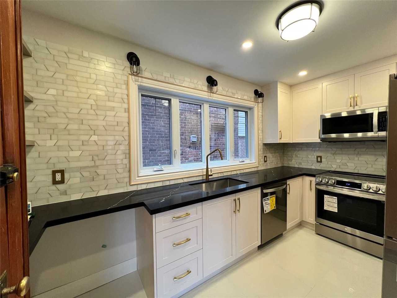 171 Colbeck Street #main - Photo 3 of 13