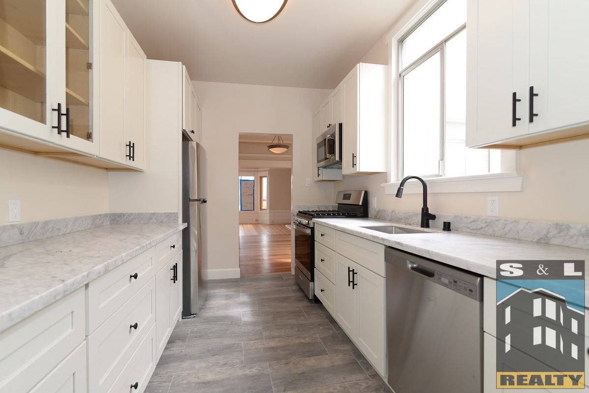 219 18th Avenue - Photo 3 of 28
