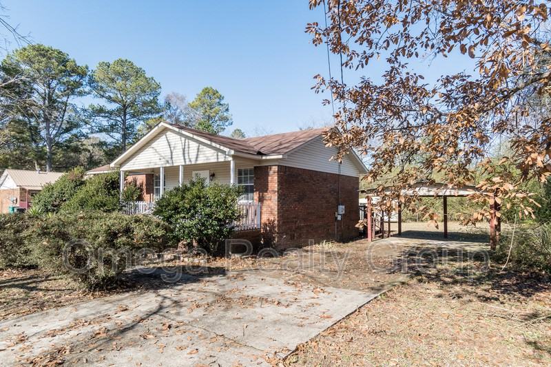 41 Dana Dr - Photo 5 of 27