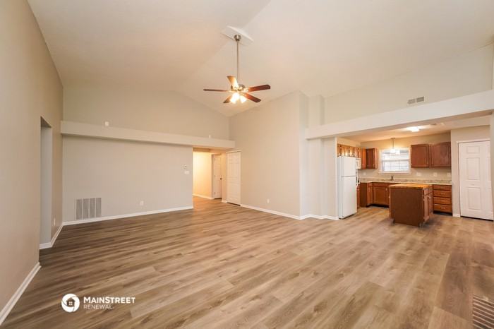 4834 Countrybrook Ct - Photo 3 of 13