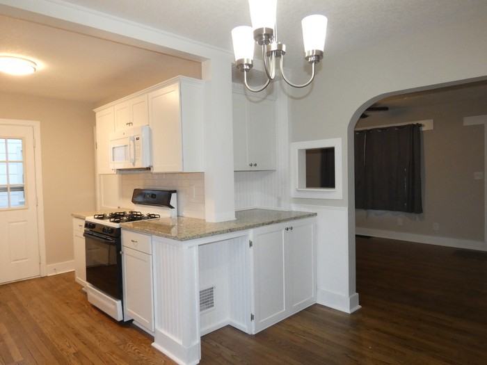 4721 Ne 47th Ter - Photo 3 of 5