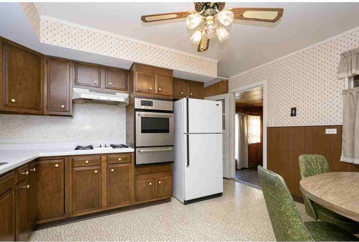 2602 Campbell St - Photo 3 of 3