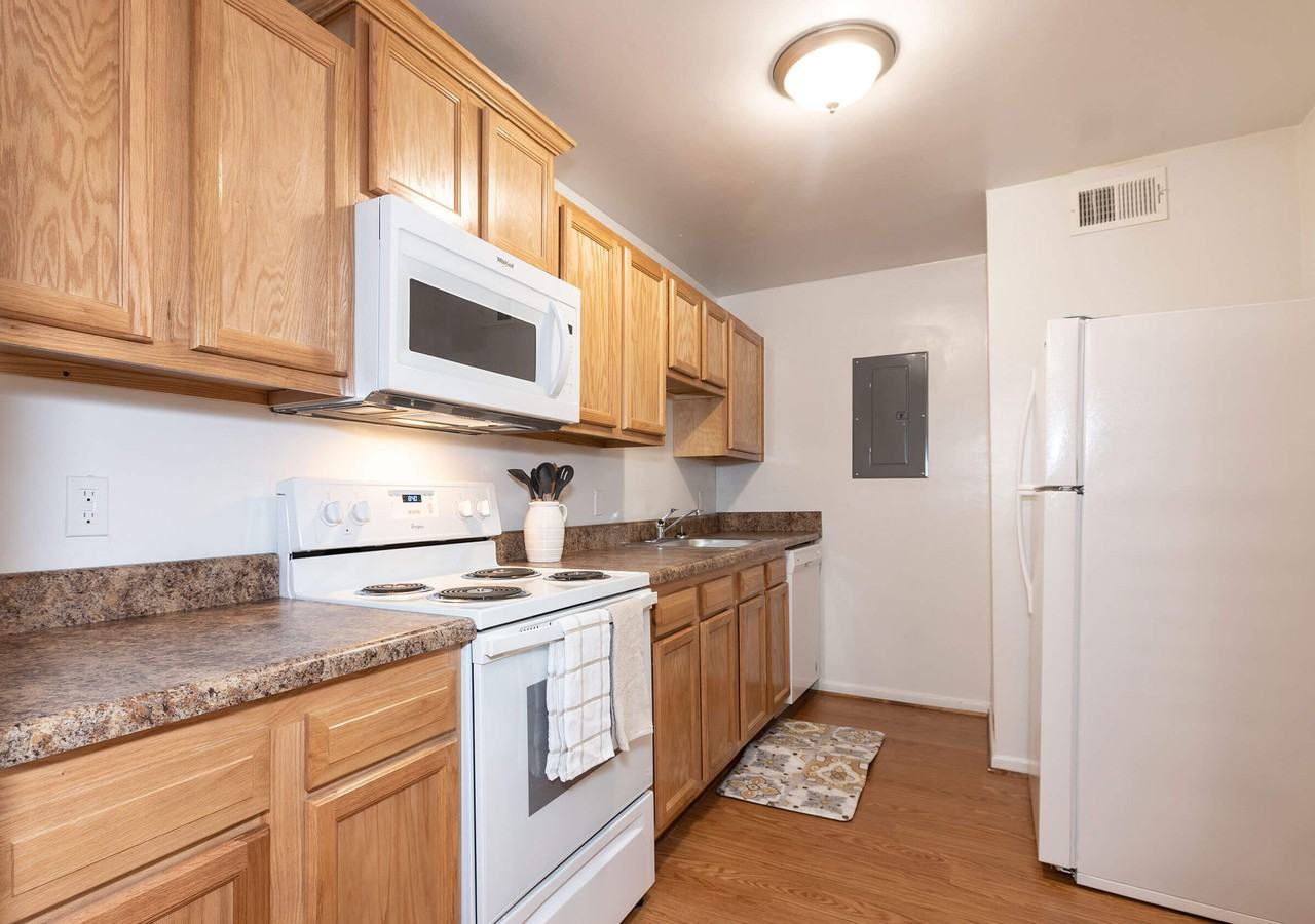 Driftwood Apartments 1600 Diamond Springs Road, Virginia Beach, VA