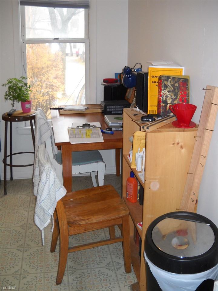 221 N 5th Ave - Photo 3 of 5