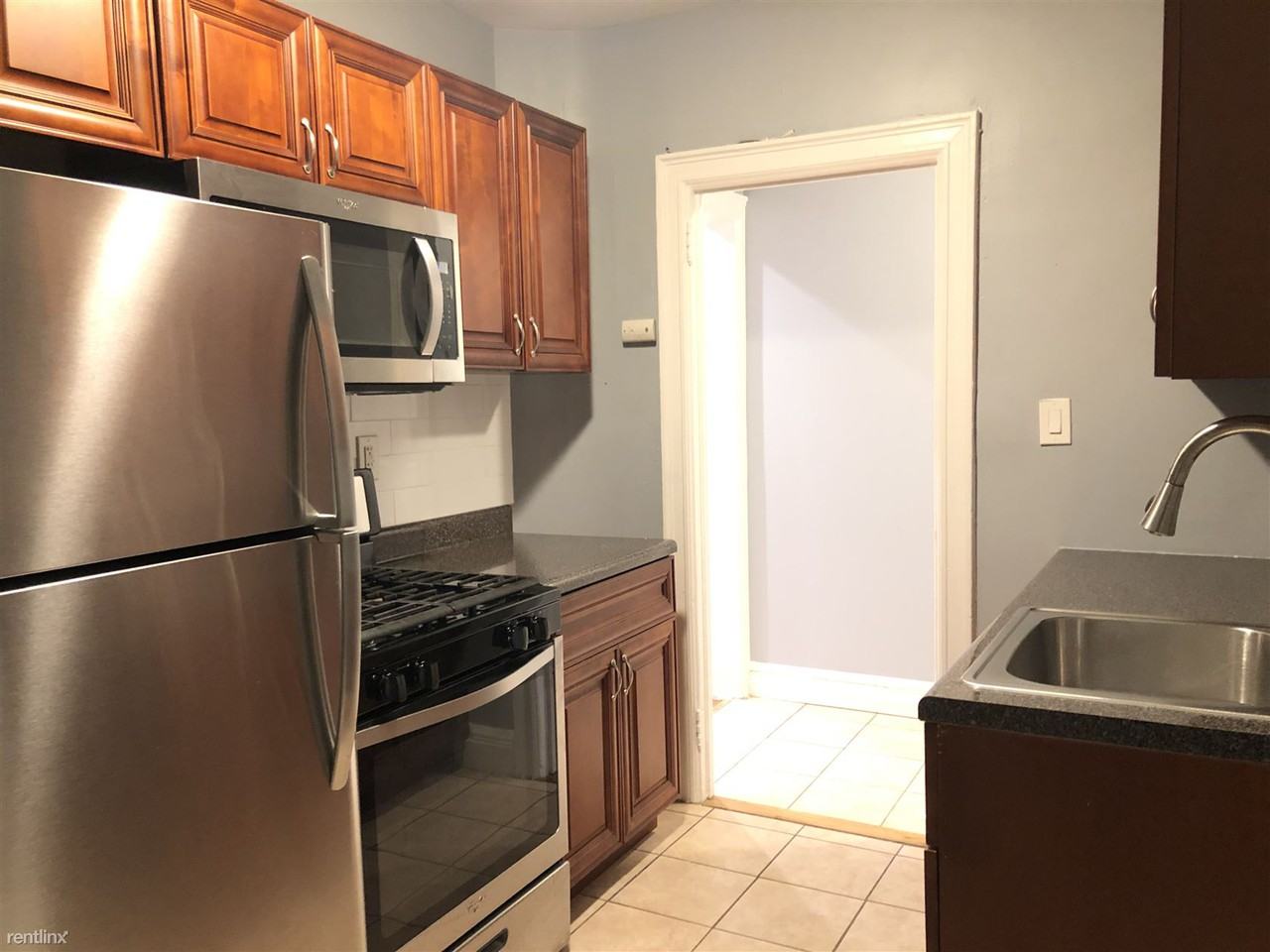 130 W 47th St - Photo 2 of 5