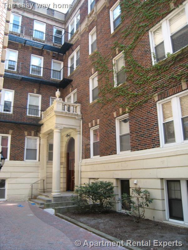 10 Wendell St 3, Cambridge, MA 02138 Studio Apartment