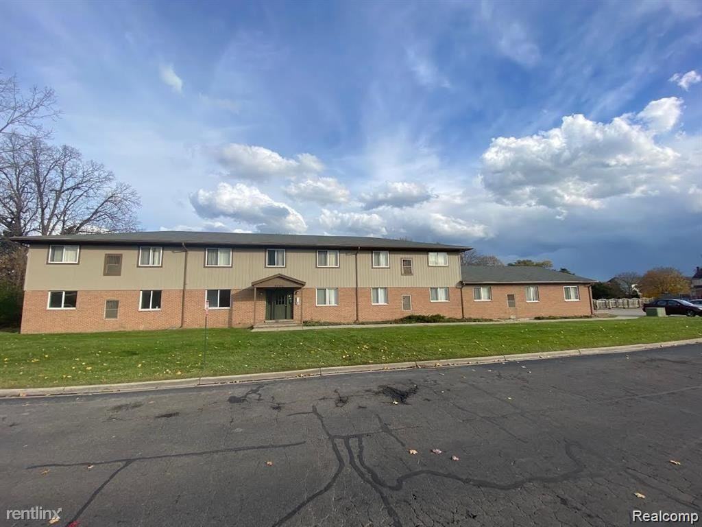 20951 Flora St Apartments in Roseville, Roseville, MI 48066 Zumper