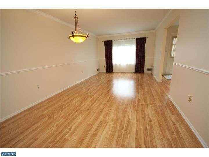 61 Beacon Pl - Photo 3 of 18