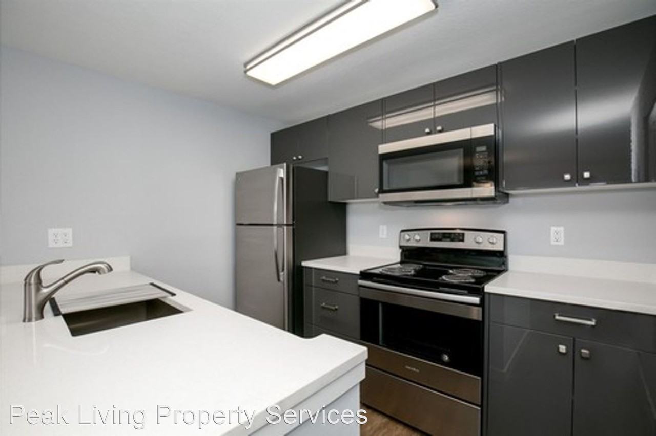 Dexter 18 - Photo 2 of 29