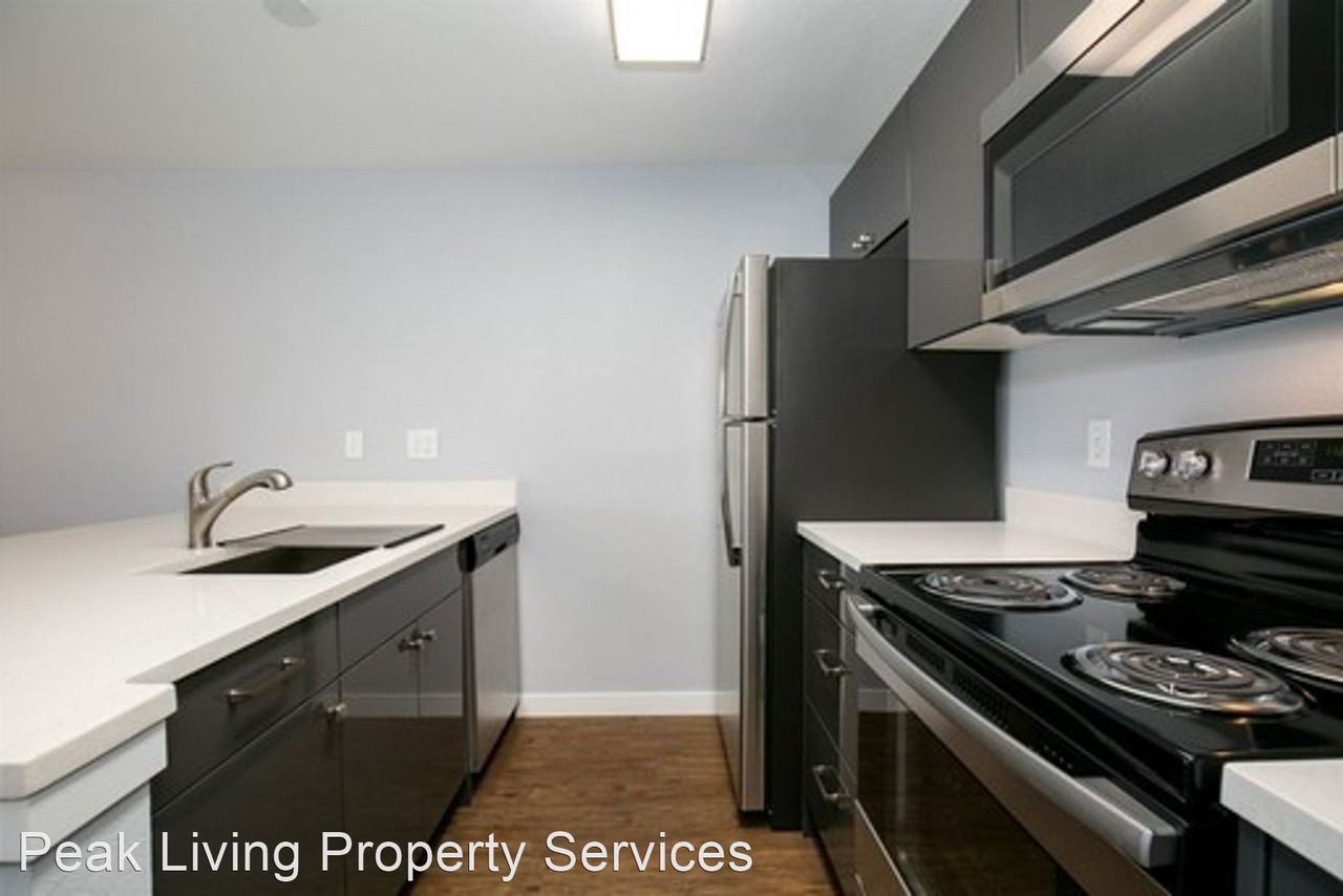 Dexter 18 - Photo 3 of 29