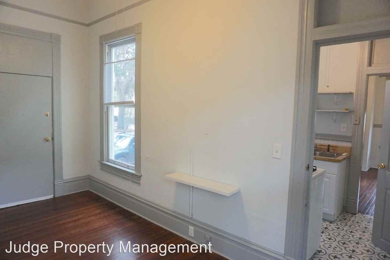 21 W 36th Street - Photo 2 of 5