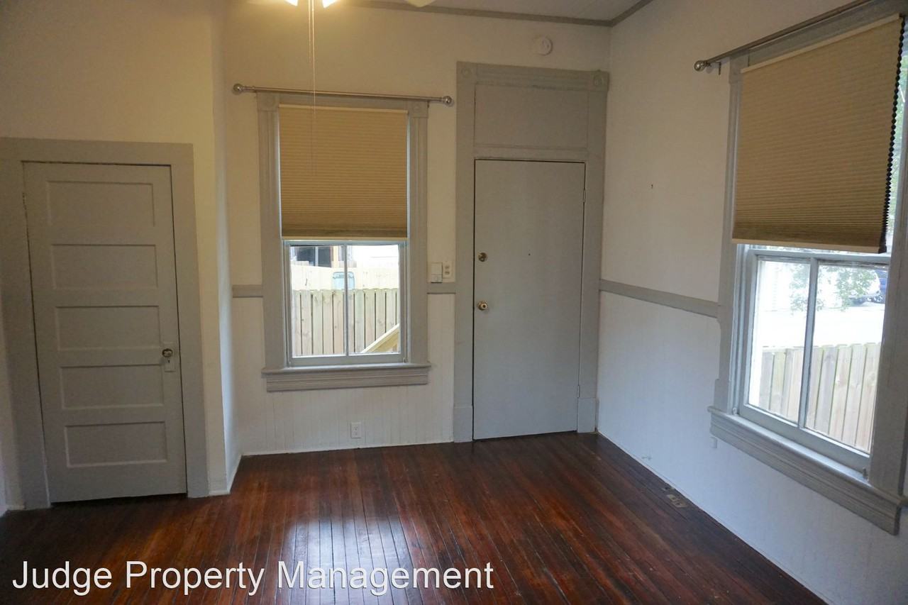 21 W 36th Street - Photo 3 of 5