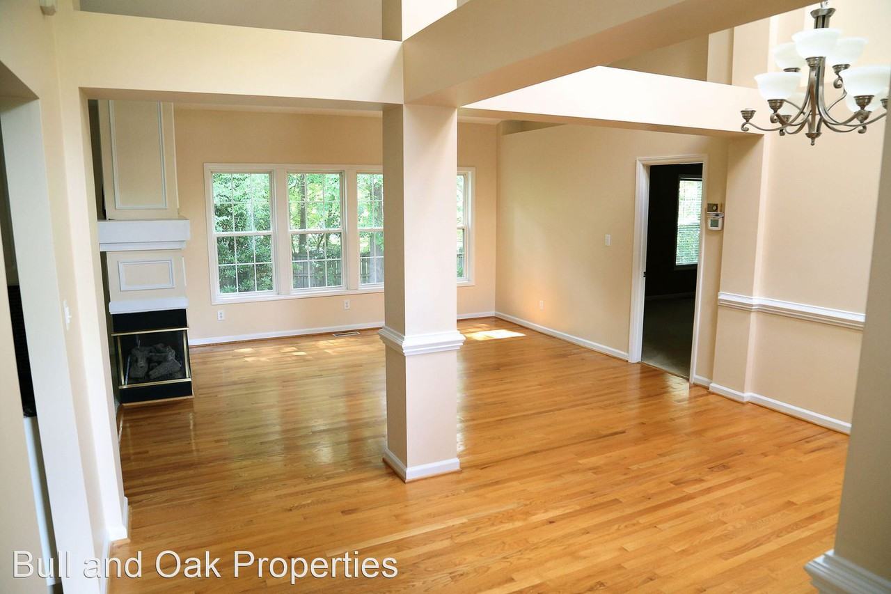 2400 Buckwater Ct - Photo 2 of 7