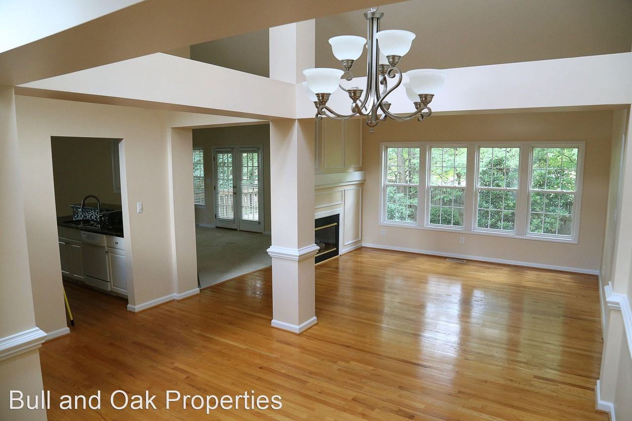 2400 Buckwater Ct - Photo 3 of 7