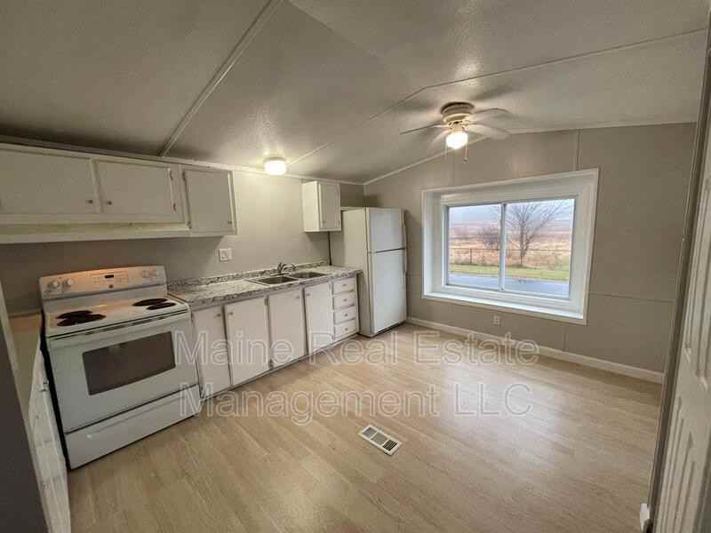 143 Harrison St - Photo 2 of 16