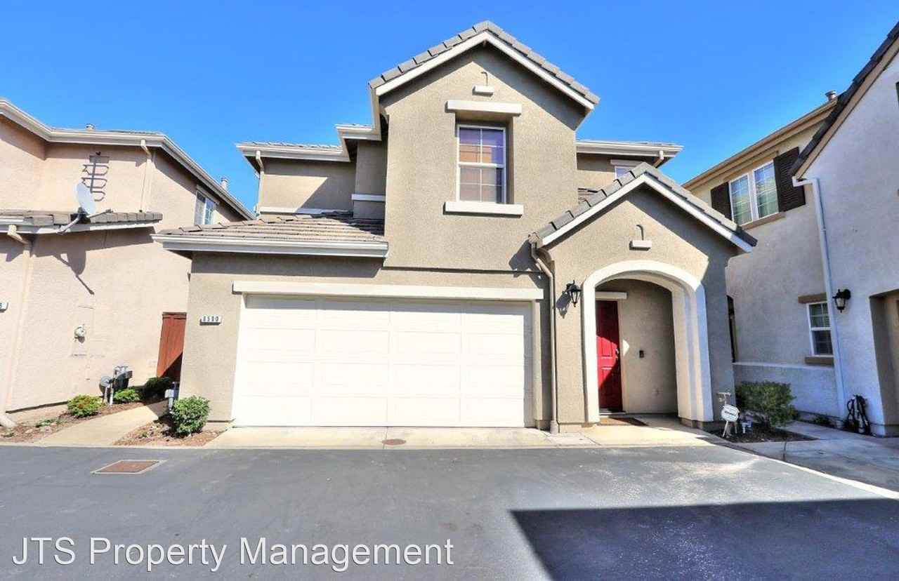 8500 Cortina Cir - Photo 2 of 50