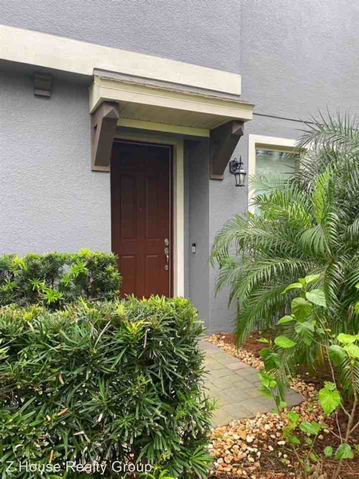 572 Merry Brook Cir - Photo 2 of 34