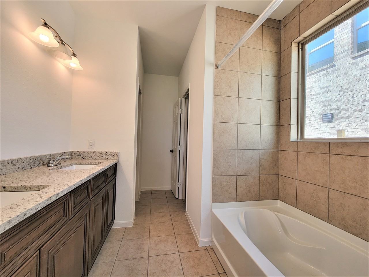 151 Island Blvd - Photo 6 of 9