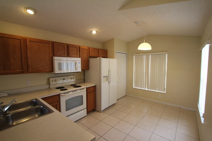 182 Canary Island Cir - Photo 2 of 12