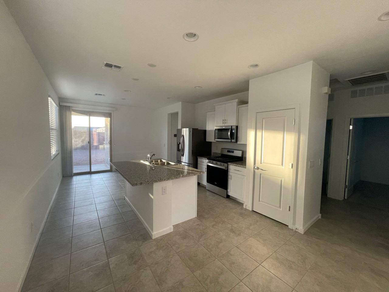 239 S San Gregorio Ln - Photo 3 of 11