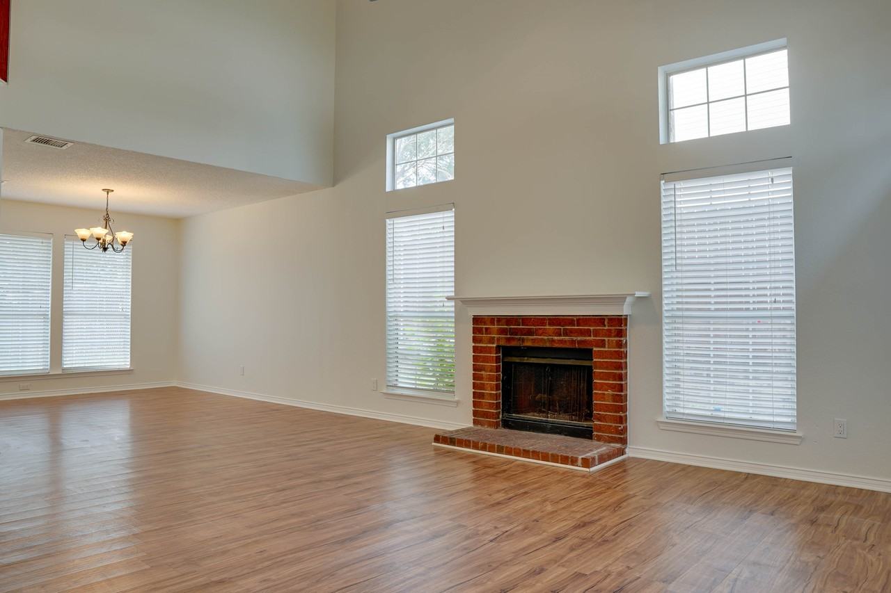 10029 Long Rifle Dr - Photo 3 of 25