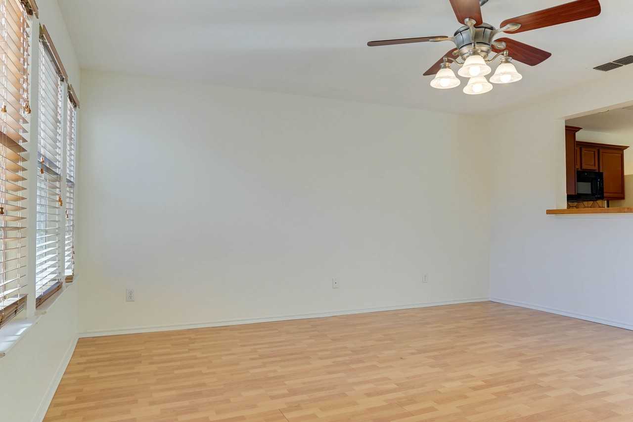 2601 Gardendale Dr - Photo 2 of 26