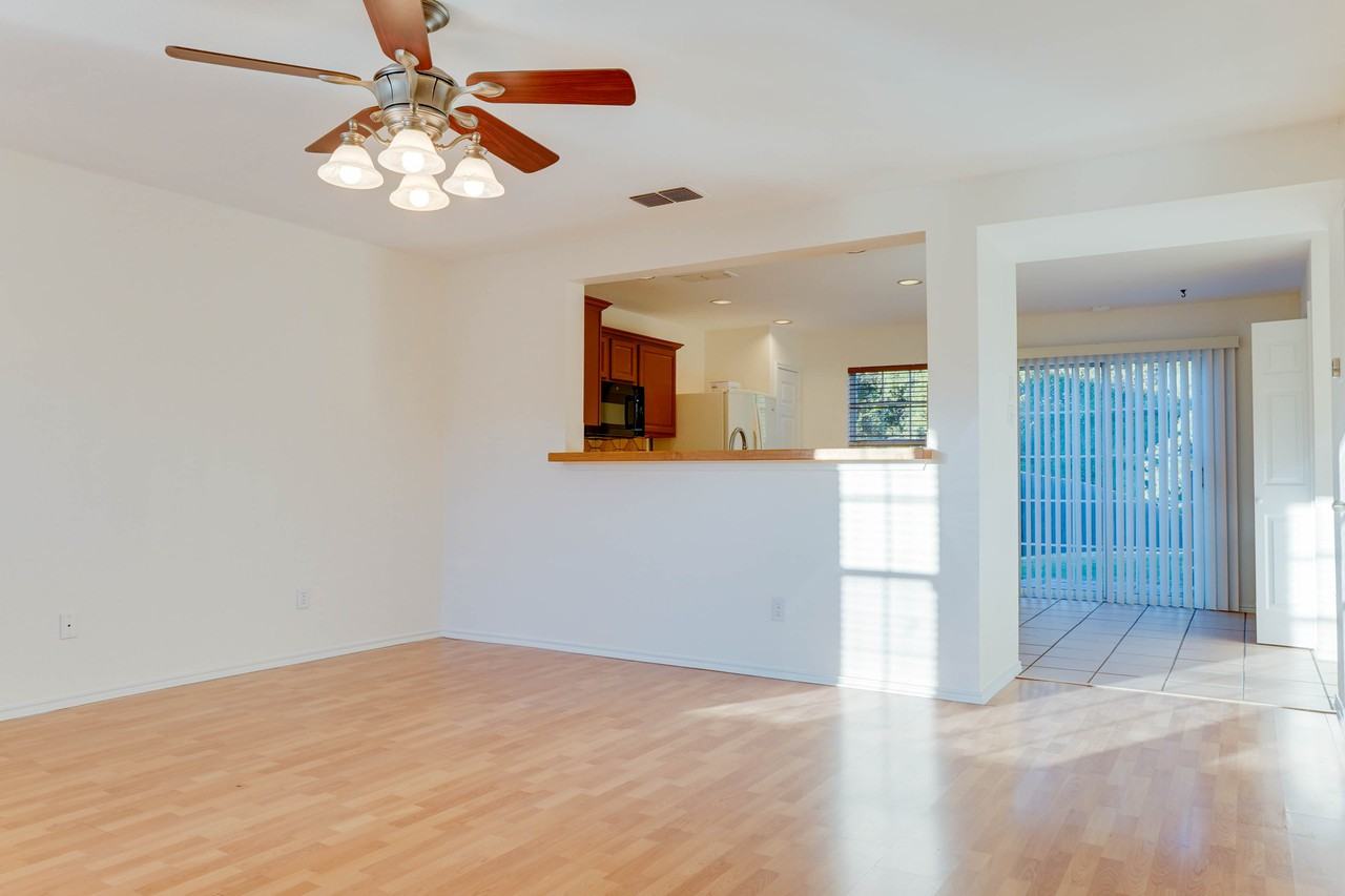 2601 Gardendale Dr - Photo 3 of 26