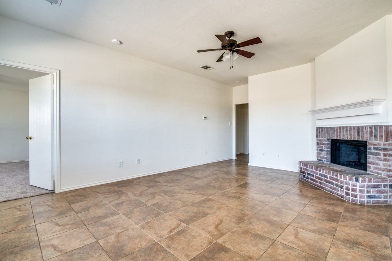 221 Rustic Grove Ln - Photo 3 of 10