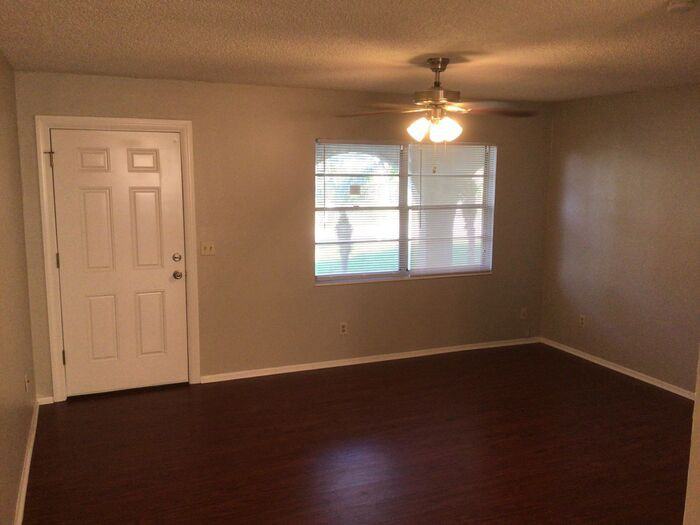 22906 Fern Ct - Photo 2 of 13
