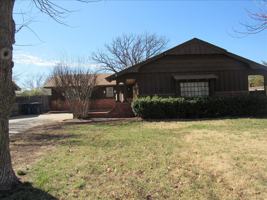 featured image of 9909 Sunnymeade Pl #1