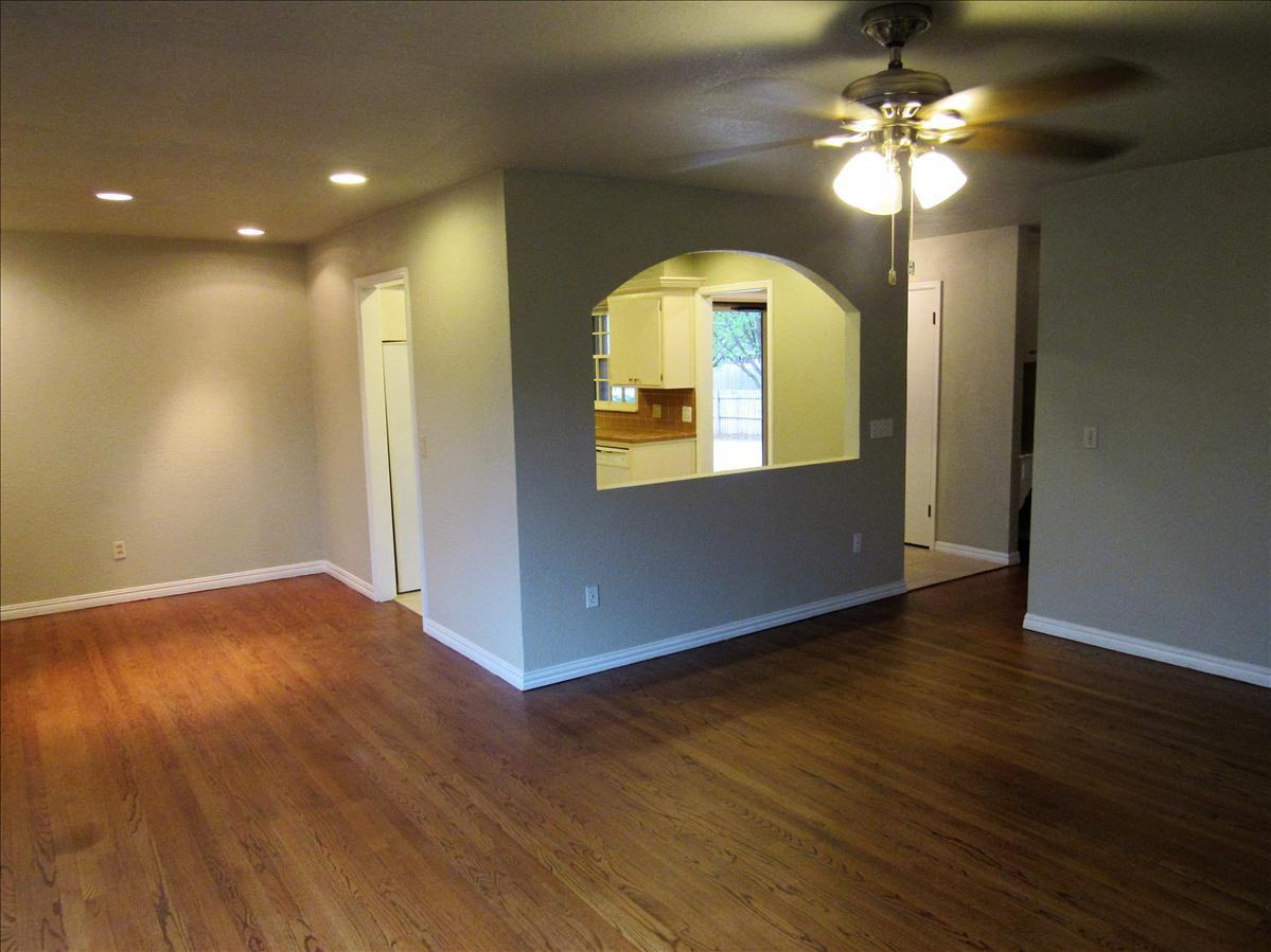 9909 Sunnymeade Pl #1 - Photo 4 of 24