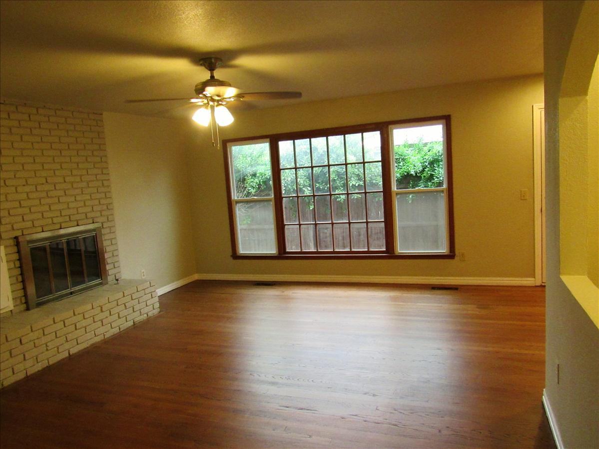 9909 Sunnymeade Pl #1 - Photo 5 of 24