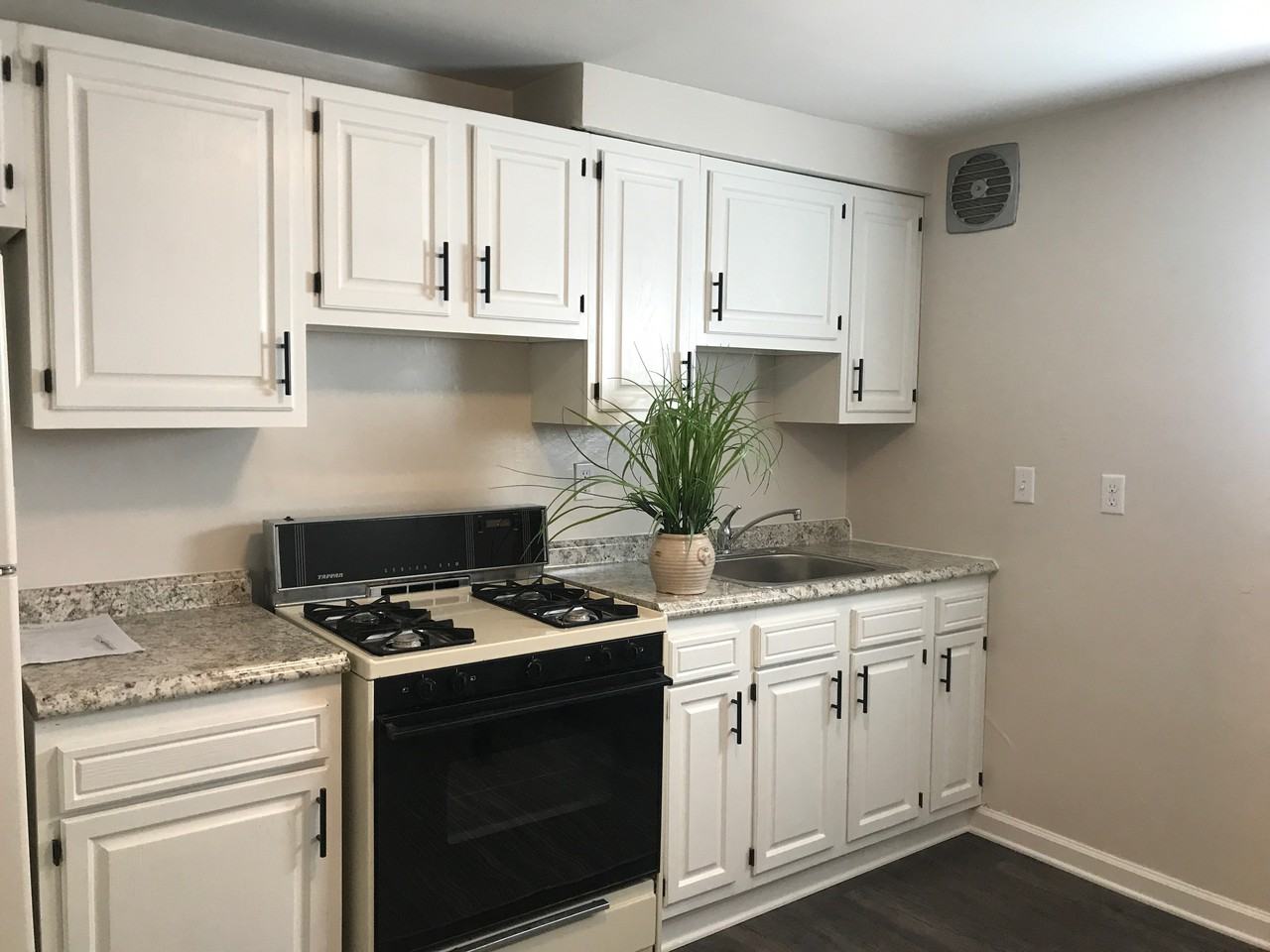 1115 Arkansas Avenue ##2 - Photo 2 of 14