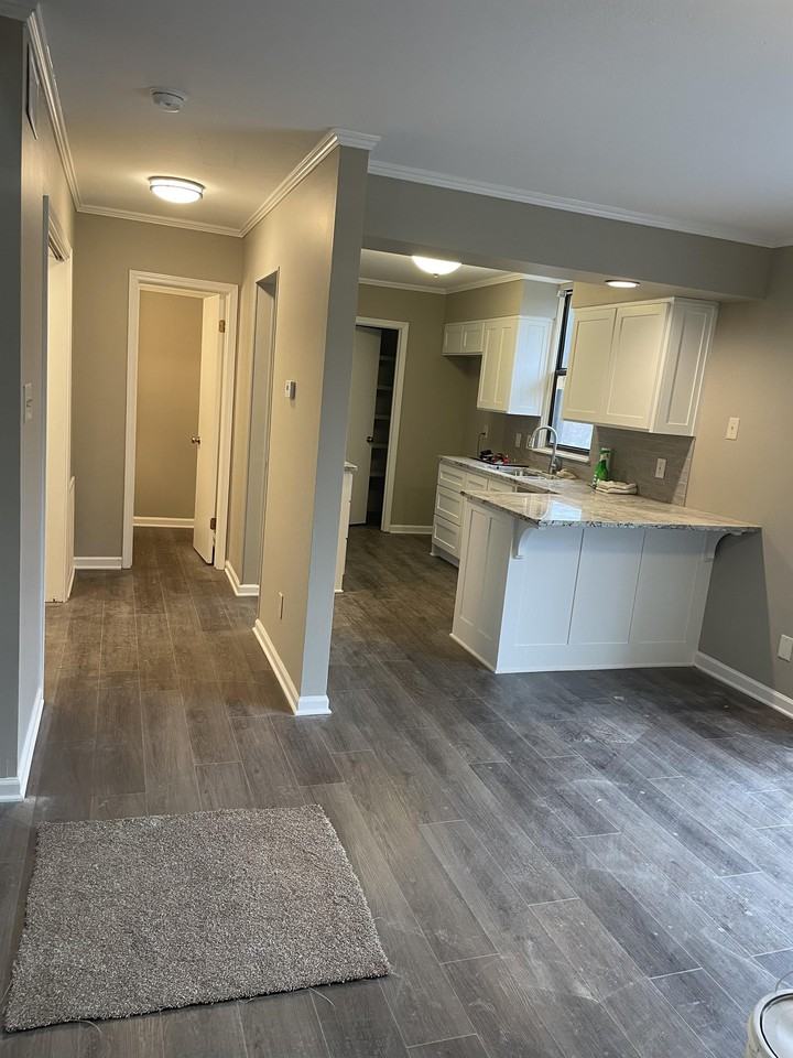 7800 N Hills Blvd #101 - Photo 3 of 33